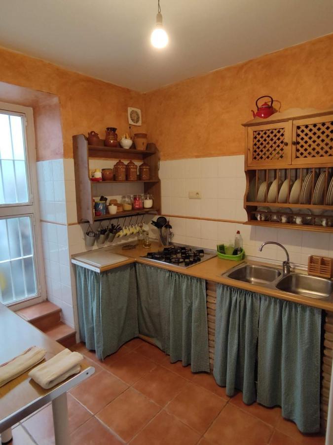CASA PETRA : Bonita casa rural en Yunquera Exterior foto