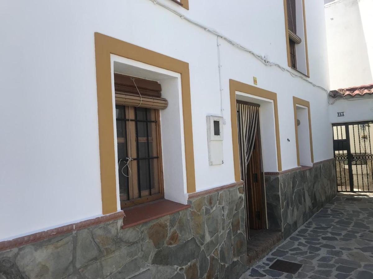 CASA PETRA : Bonita casa rural en Yunquera Exterior foto